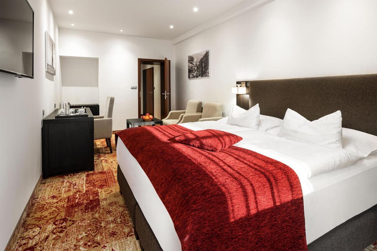 Ludvíkov Hotel Singer מראה חיצוני תמונה