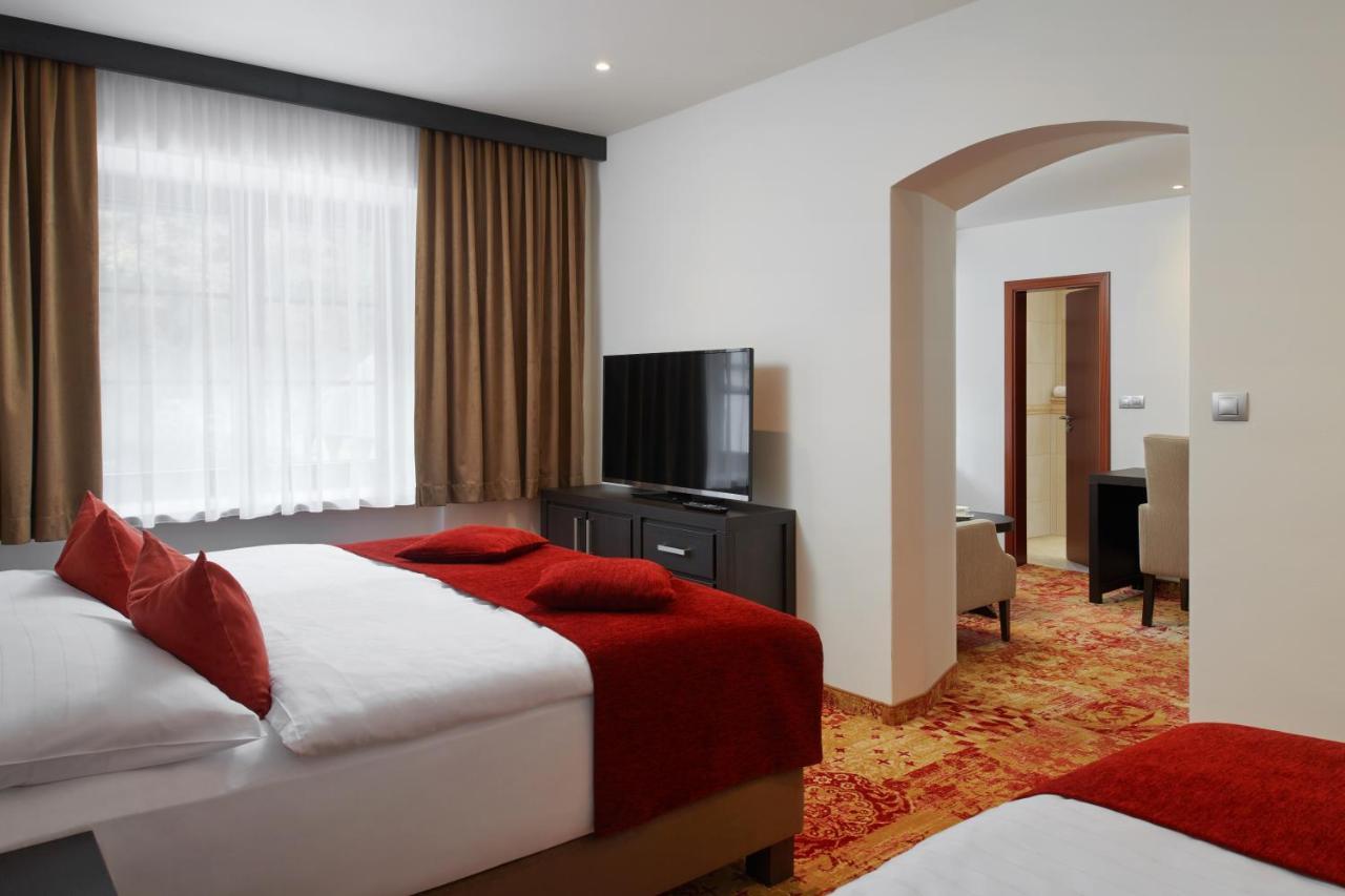 Ludvíkov Hotel Singer מראה חיצוני תמונה