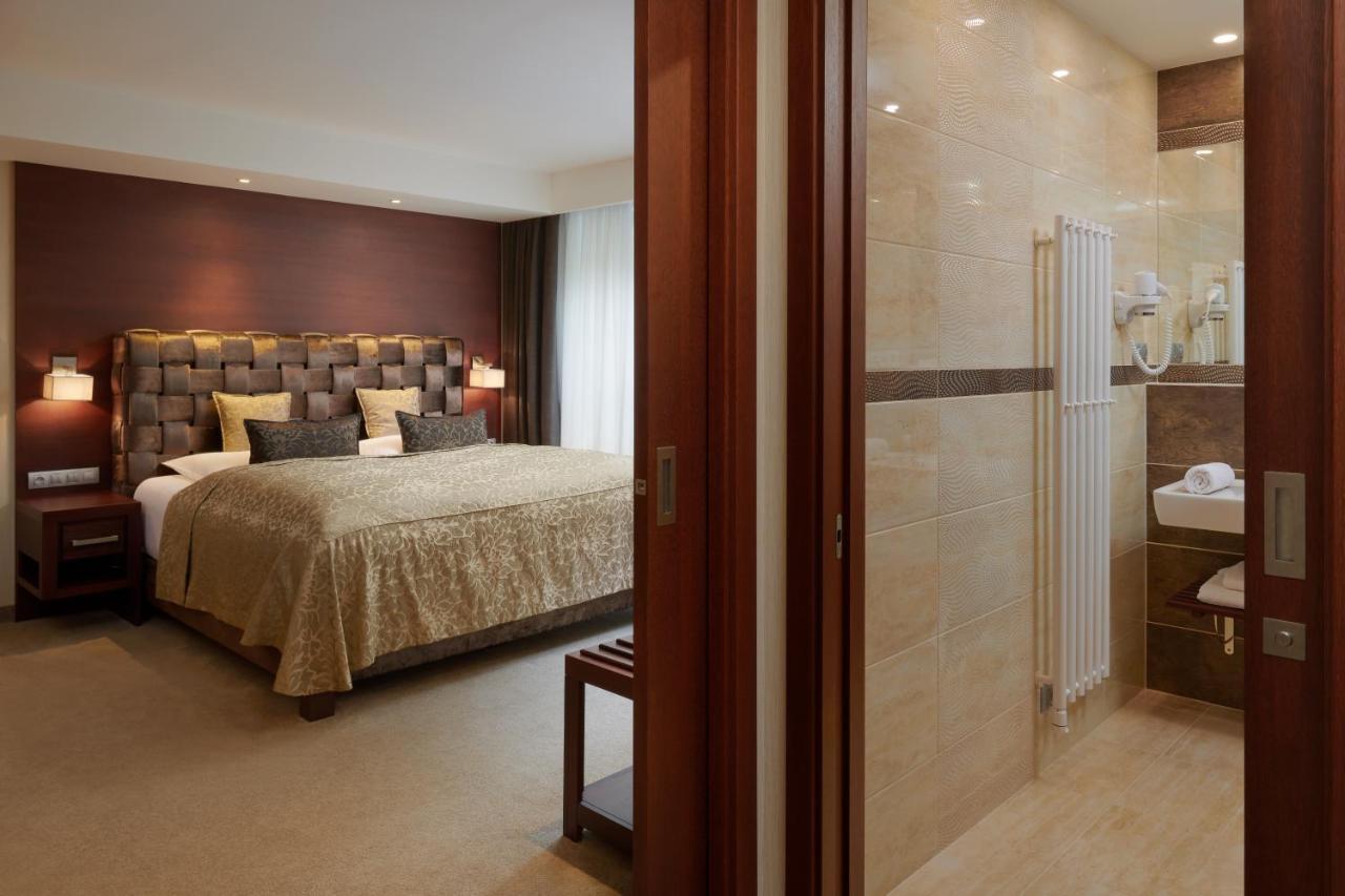Ludvíkov Hotel Singer מראה חיצוני תמונה