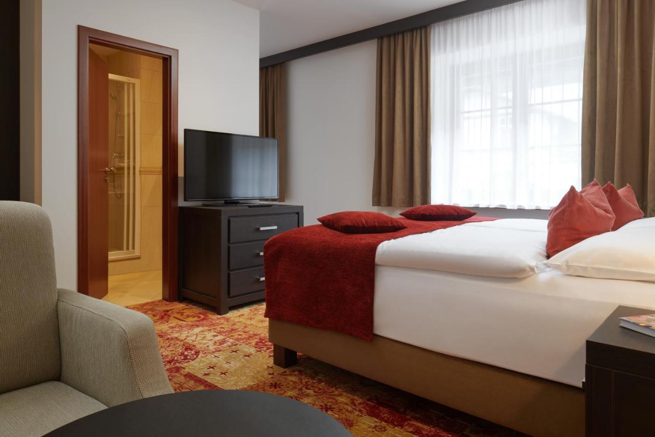 Ludvíkov Hotel Singer מראה חיצוני תמונה
